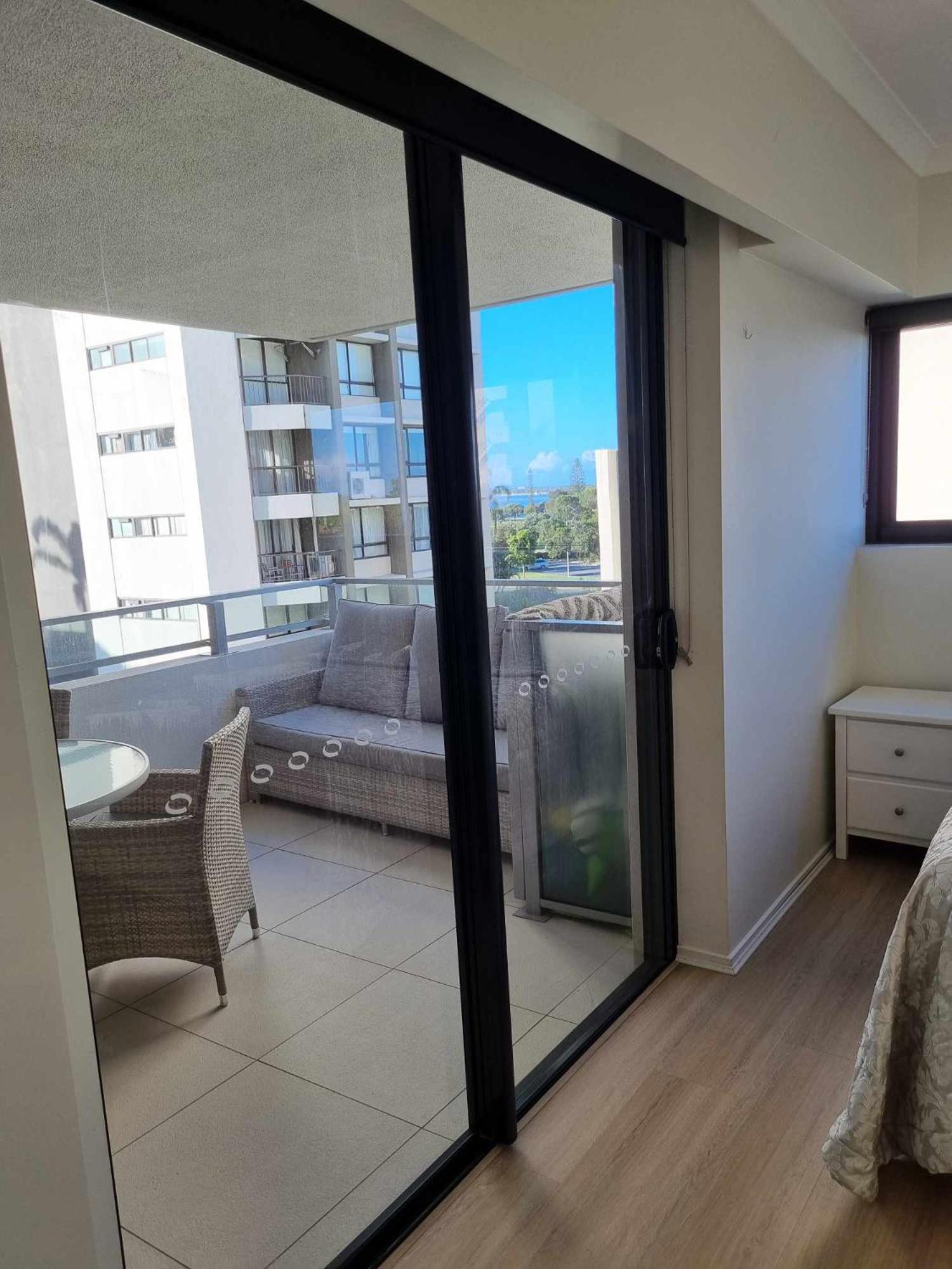 Private Bedroom And Bathroom In A Shared * Gold Coast